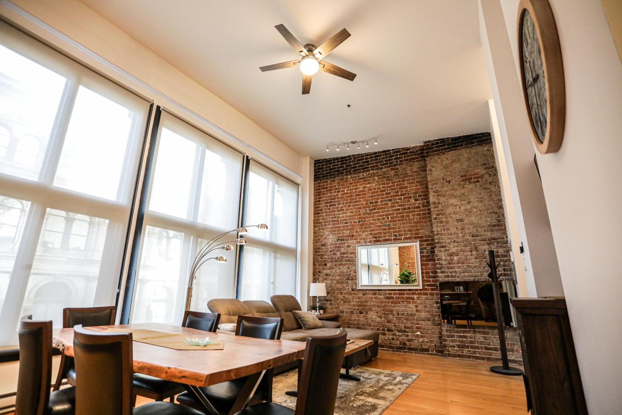 Elegant 1 Bedroom Apartment In Old Port - 202 Montréal Dış mekan fotoğraf
